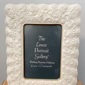 Lenux wedding frame